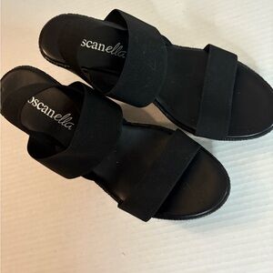 Toscanella Italy Women's 10 Black Strap Stretch Wedge Sandals